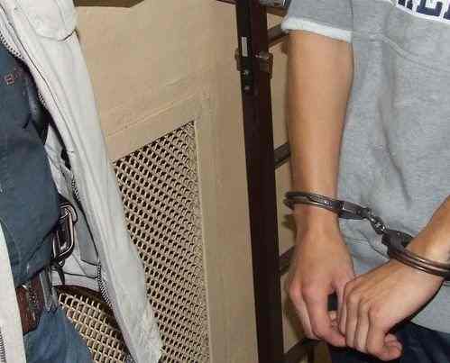 Napadli na niego w mieszkaniu