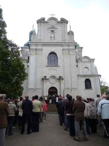 Pieszo szlakiem klasztorów