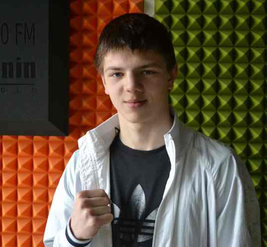 Szymański nokautuje w pierwszej rundzie