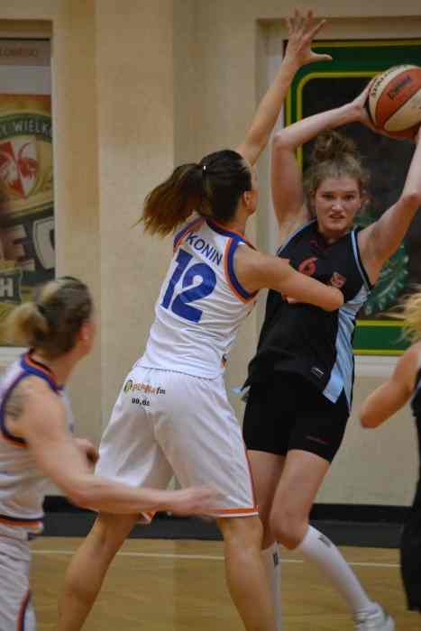 MKS znów lepszy od MON-POL