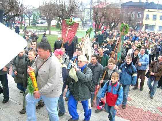 Procesja tylko dla mężczyzn