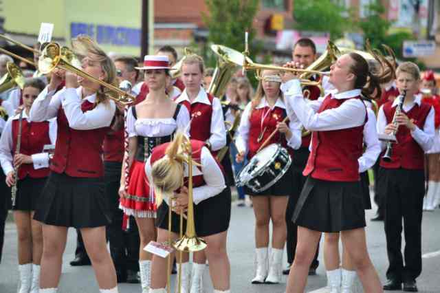 Orkiestry Dęte przeszły ulicami Kleczewa
