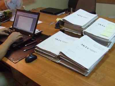 Internetowy oszut z 30 zarzutami