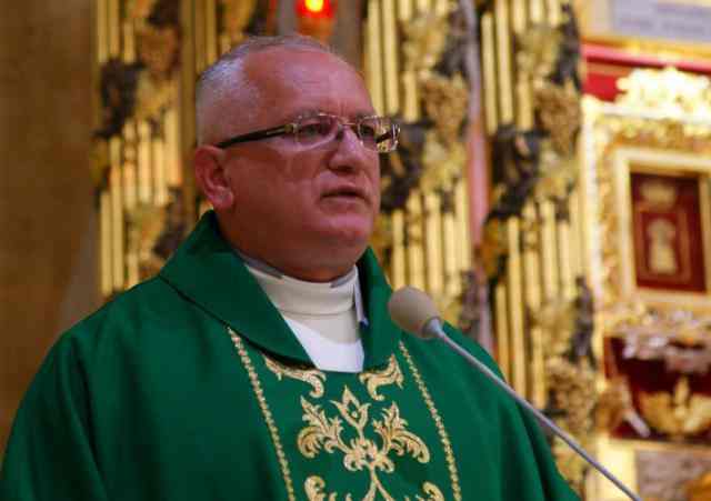 Ks. Sokołowski odchodzi z Lichenia