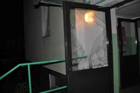 Pokaz siły na szybie