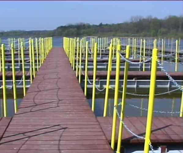 Dlaczego marszałek nie leje wody?