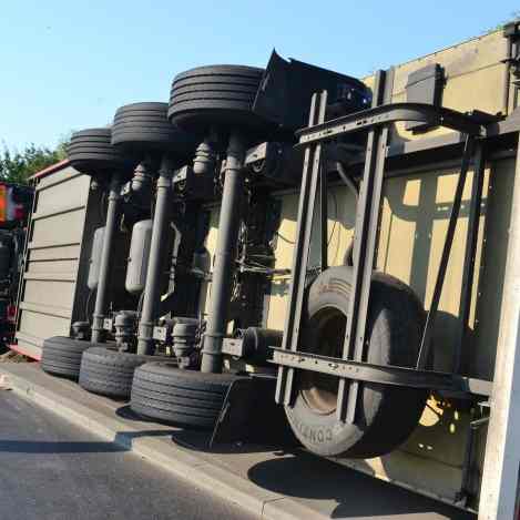 Ksawery przewraca ciężarówki na ’25’