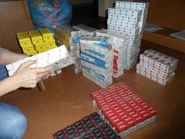 Policjanci przechwycili kontrabandę