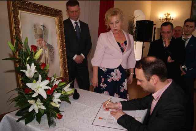 Kolanie piszą do papieża