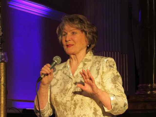 Zaduszki z legendą polskiej sceny