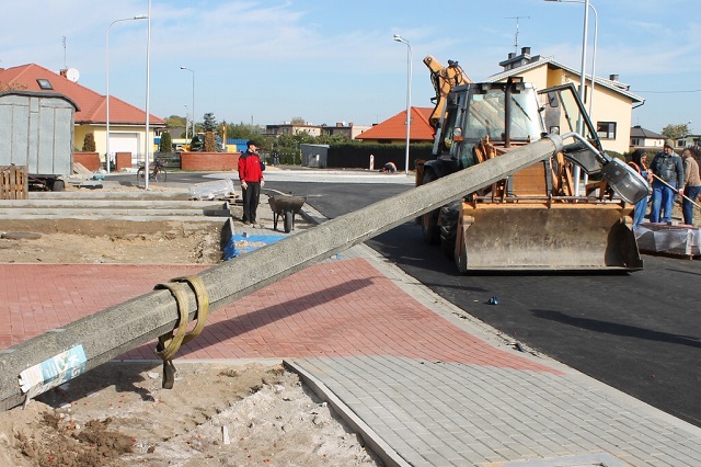 Ledowe lampy zamiast starych latarni