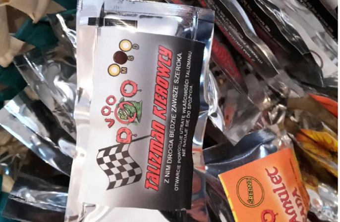 1100 paczek z dopalaczami w rękach policji