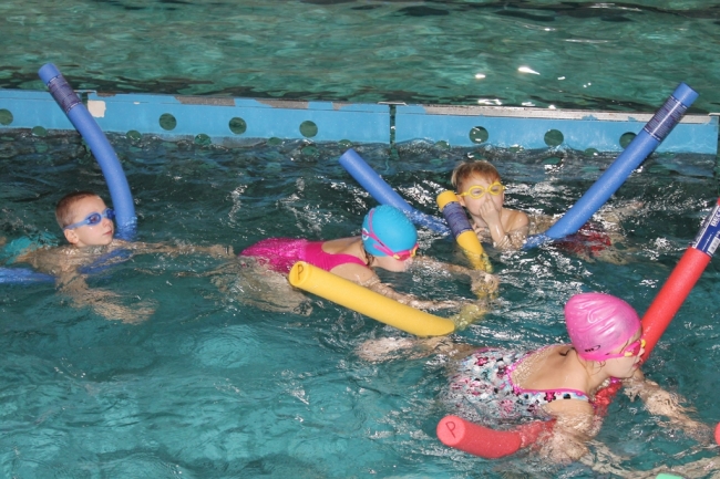 Pływają jak delfiny