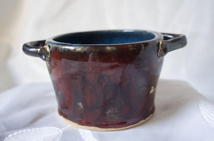 Goście na wystawie kolskiej ceramiki