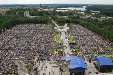 Narodowe rekolekcje z o. Johnem Bashoborą w Licheniu