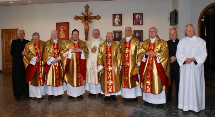 Kapłani z diecezji włocławskiej modlili się przed Cudownym Obrazem Matki Bożej Licheńskiej