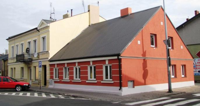 W Koninie wyburzaja, w Kole odnawiają