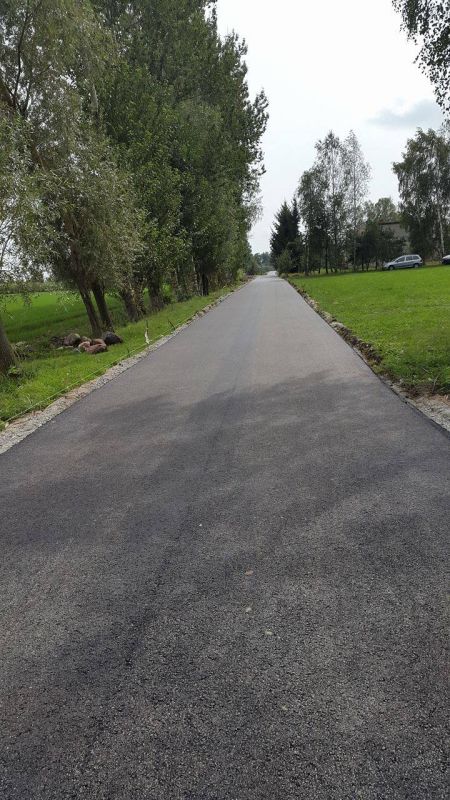 Piękna asfaltówka w Pietrzykowie