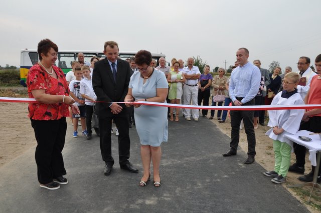 Nowa droga w Pietrzykowie Kolonii