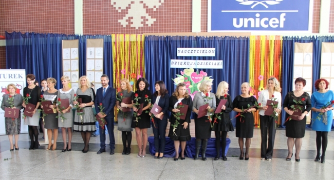 Z SZACUNKIEM DO PRACY MIEJSKICH NAUCZYCIELI