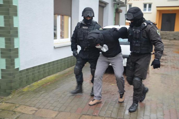 Policjanci zatrzymali trzech sprawców rozboju