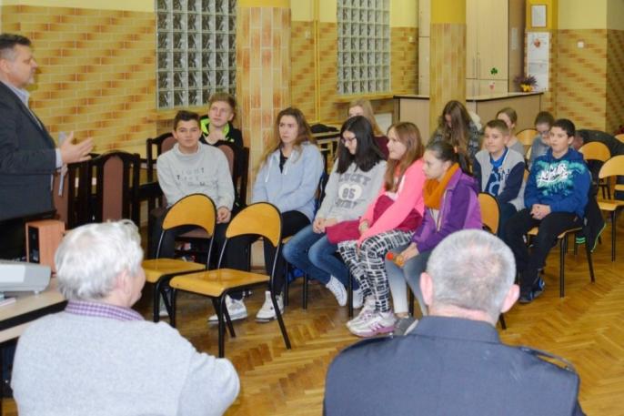 SPOTKANIE MŁODZIEŻOWEJ DRUŻYNY POŻARNICZEJ