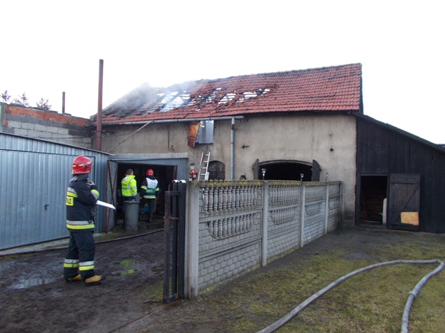 Pożar budynku gospodarczego w Kramsku