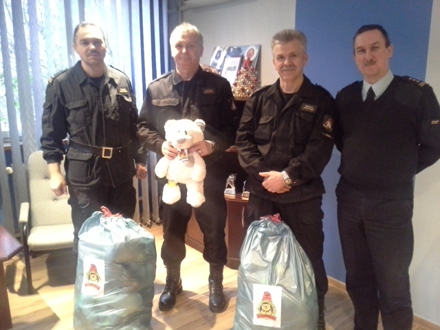 Nowe „Misie Ratownisie” dla konińskich strażaków