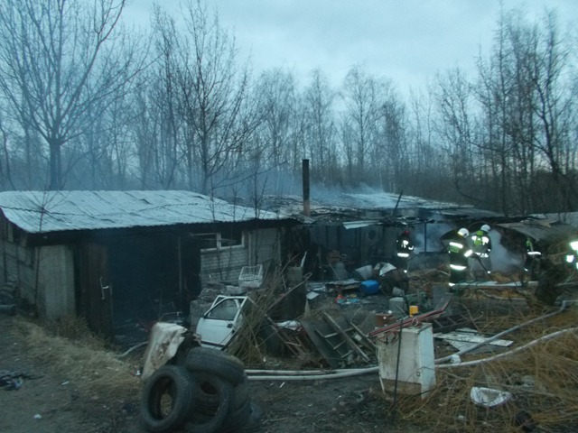 Pożar budynku inwentarsko – gospodarczego w Koninie