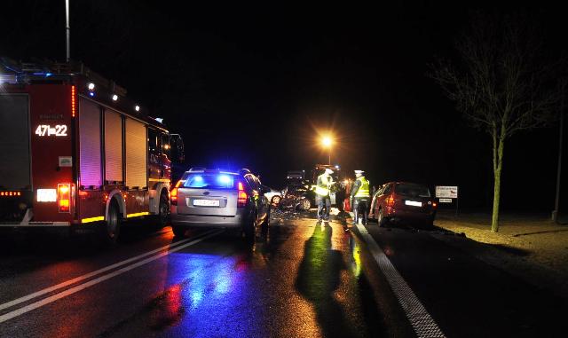 Czołowe zderzenie aut na K-92