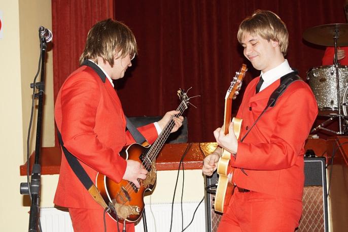 Szalony wieczór, Szalone Gitary