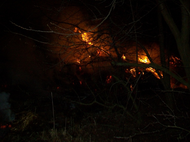 Nocna akcja gaśnicza.