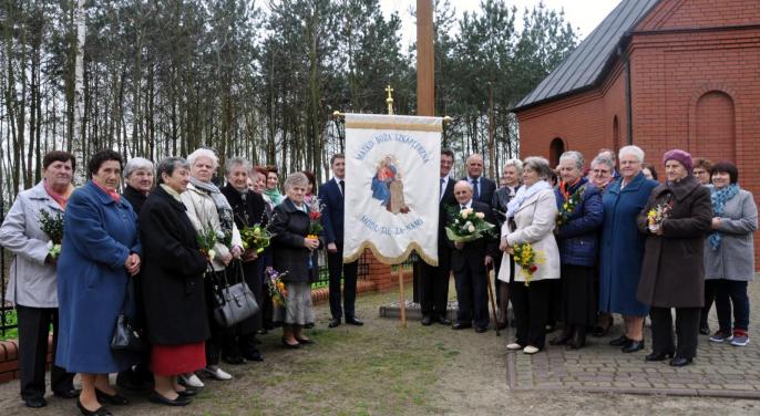 Poświecenie Sztandaru  Bractwa Szkaplerz Świętego w Wyszynie
