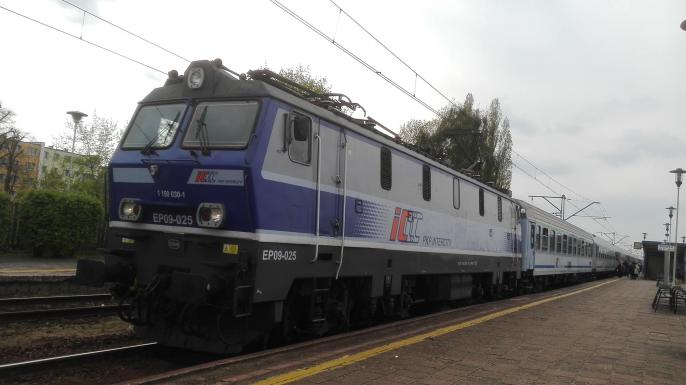 Komunikacja zastępcza w trakcie remontu linii kolejowej [aktualizacja]