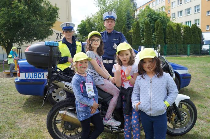 Policjanci ruchu Drogowego na 27. Złazie Siedmiomilowców