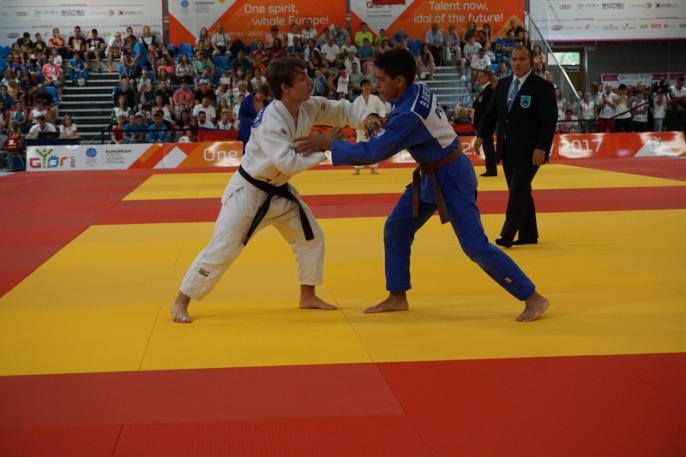 Hubert Pieczyński, XIV Olimpijskim Festiwalu Młodzieży w Gyor