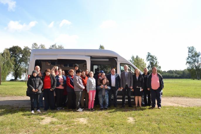 Gmina Malanów zakupiła nowy samochód  do przewozu osób niepełnosprawnych…