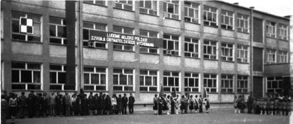 Konin, którego nie ma – Roku szkolnego początki