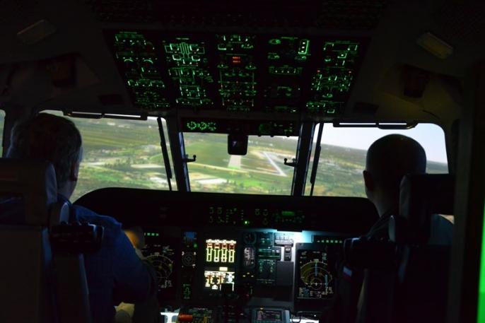 Awaria i wyłączenie silnika w transportowcu CASA