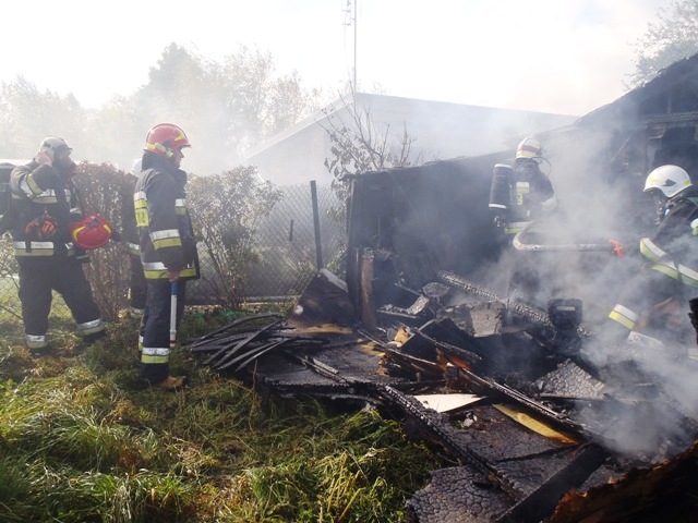 Pożar domku letniskowego w miejscowości Róża
