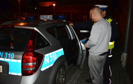 Pijany  zlekceważył sądowy zakaz prowadzenia pojazdów