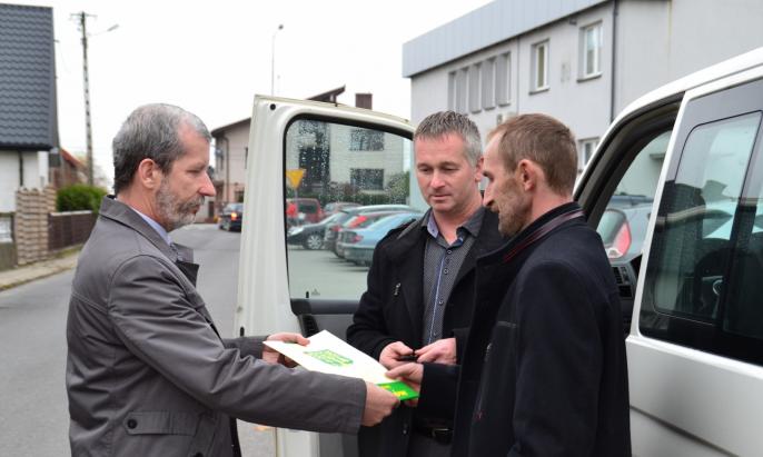 Druhowie z Dziadowic z nowym autem