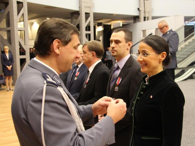 Awanse, odznaczenia oraz wyróżnienia.