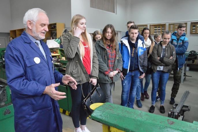 Uczniowie ZSCKU na konferencji : Bezpiecznie od startu