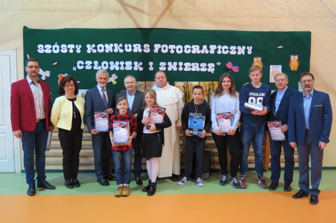 Konkurs fotograficzny – Człowiek i zwierzę