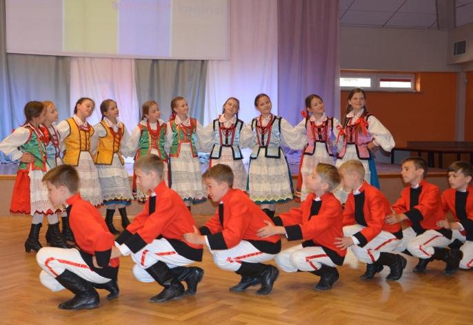 Międzypowiatowy Przegląd Szkolnych Zespołów Tanecznych w Kleczewie nagrodzony