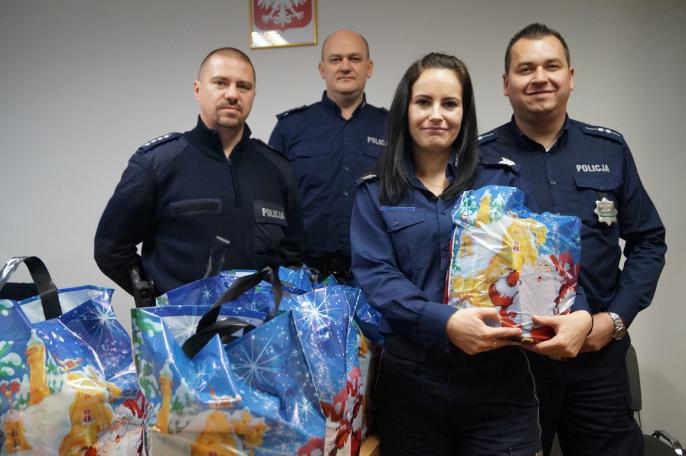 Świąteczne paczki od związkowców