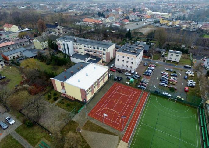 Zespół Szkół  w Sompolnie wyróżniony tytułem „Srebrnej Szkoły