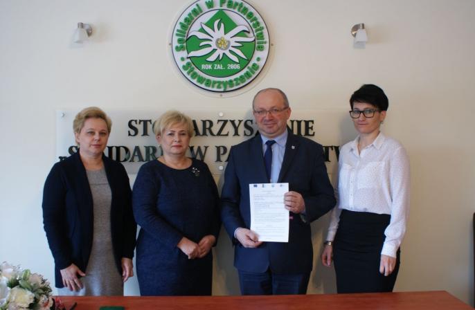 Nowy plac zabaw w Grabienicach