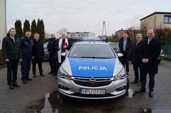 Nowy radiowóz dla strzałkowskich policjantów